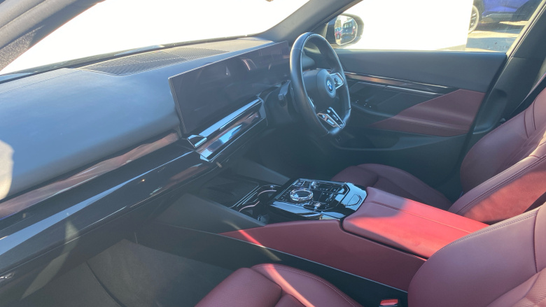 BMW i5 250kW eDrive40 M Sport Pro 84kWh 4dr Auto Electric Saloon